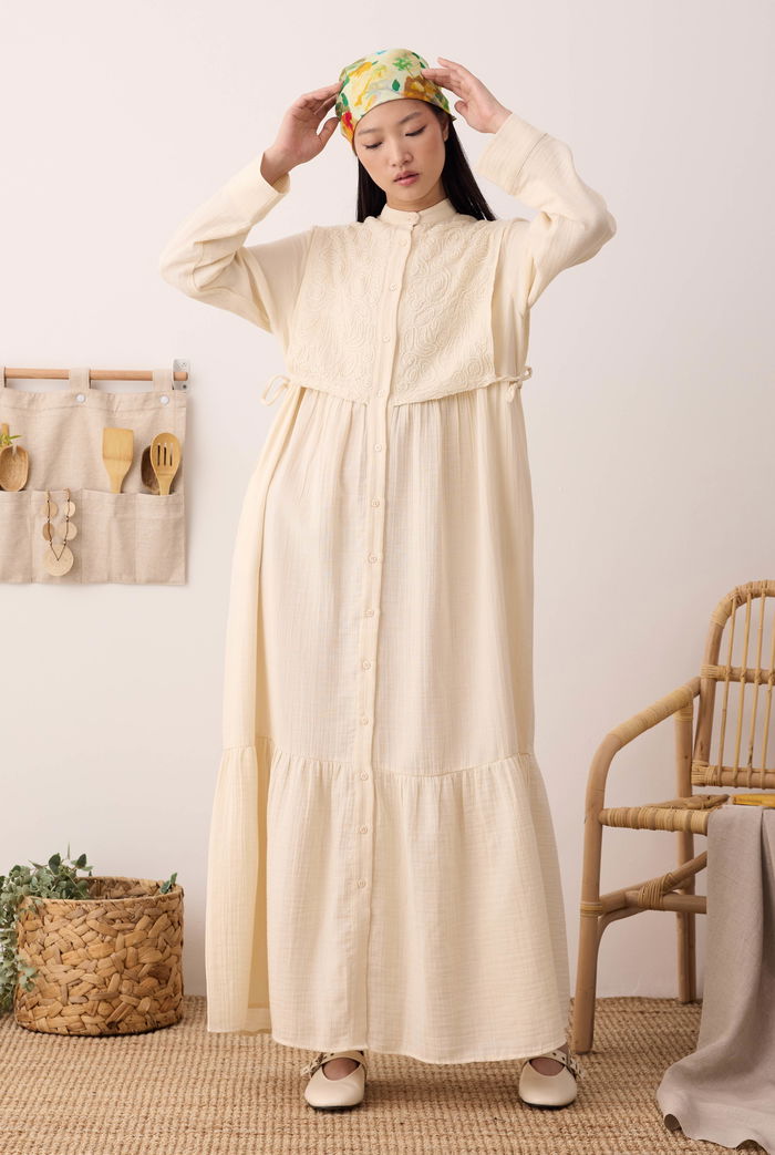 Reverse Front Muslin Dress Off White